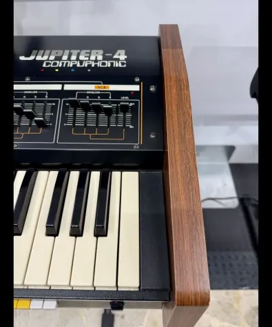 Roland Jupiter 4 - Eccezionale Proposta a Negozio di Strumenti Musicali.. - Foto 6