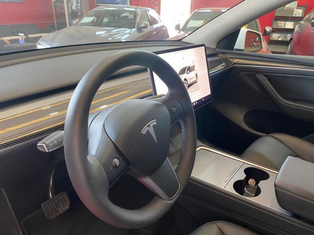 Tesla Model Y 75 kWh Dual Motor Long Range 4WD aut. - Foto 8