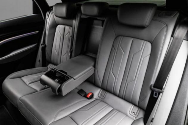 AUDI e-tron SPB 55 quattro S line edition rif. 23758749 - Foto 8