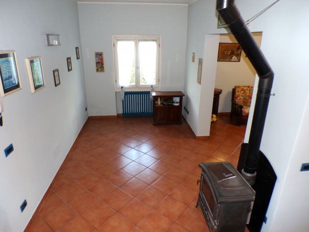 Laveno Mombello - casa singola con giardino - Foto 8