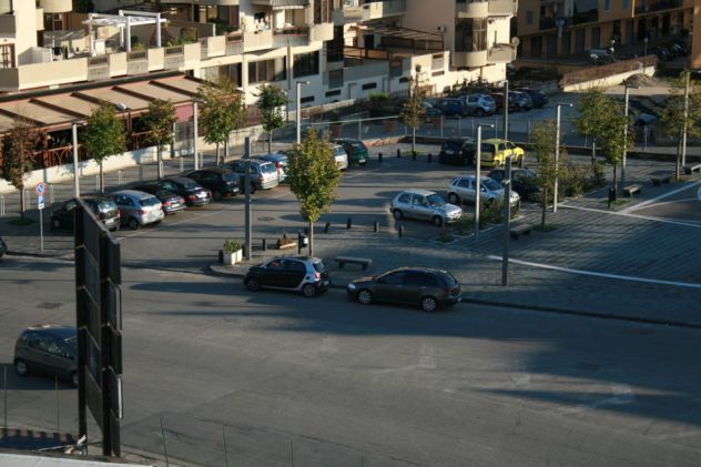 Ufficio low cost incluso posti auto euro 170 - Foto 7