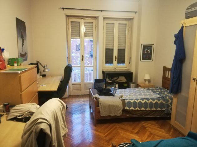 Privato offre camera singola in affitto a studenti da ottobre