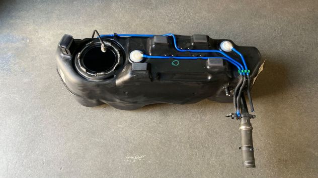 Serbatoio carburante Fiat Panda 900Twinair 4x4 del 2021 (52176015)