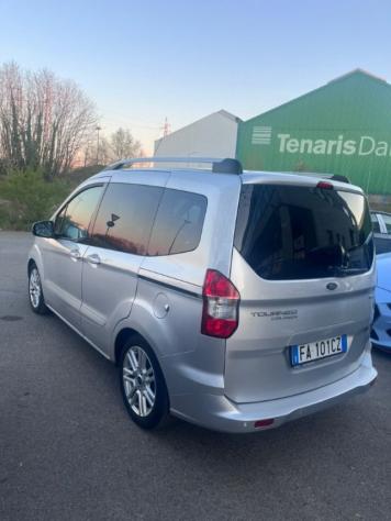 FORD Tourneo Courier 1.0 EcoBoost 100 CV Titanium rif. 23808156 - Foto 5