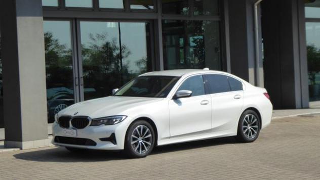 BMW 318 d Luxury Automatico rif. 23926504