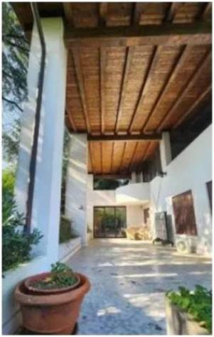 Immobile in asta di 1154 m² con più di 5 locali e box auto in vendita a Schio - Foto 2
