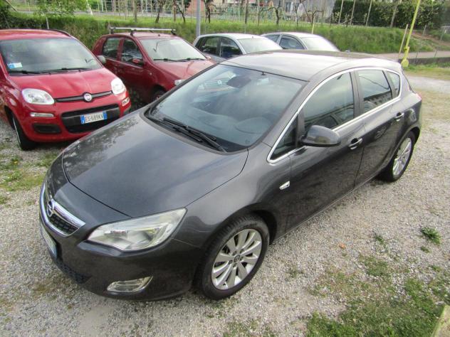 Opel Astra 1.7 CDTI 110CV 5 porte Cosmo - Foto 2