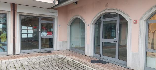 BESANA BRIANZA - ampio ufficio in locazione - Foto 4