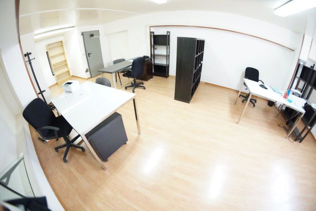 Locale pronto con parcheggio - Foto 2