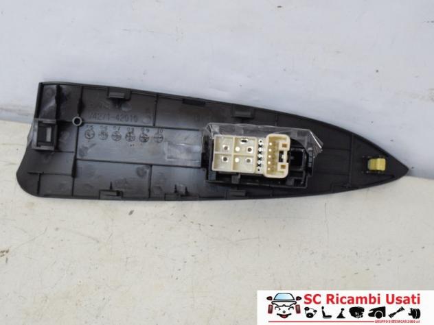 PULSANTE ALZAVETRO POSTERIORE DESTRO TOYOTA Rav4 5° Serie 7427142010 (0912) - Foto 2