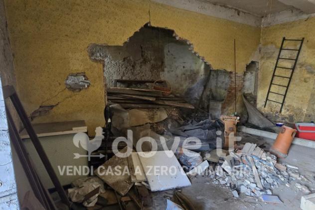 Rustico / Casale di 179 m² con 5 locali e posto auto in vendita a Sangiano - Foto 5