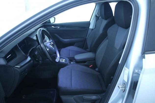 Škoda Octavia 2.0 TDI EVO EXECUTIVE DSG Full Led/ Parking Distance /Adaptive Cruise Control - Foto 7