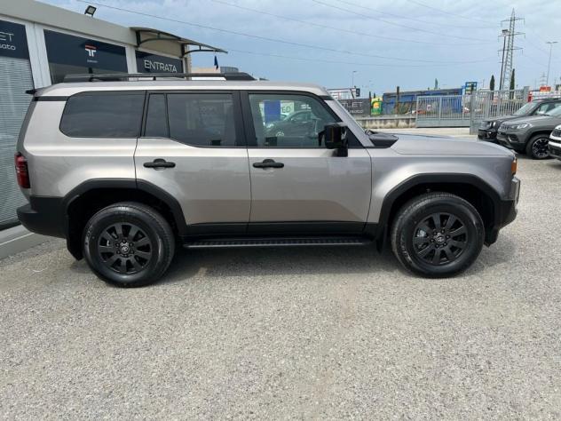 Toyota Land Cruiser LC100 TD - PETROL 2.8D ADVENT NG24 - Foto 9