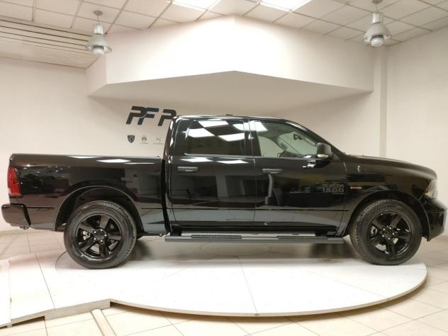 Dodge RAM RAM 1500 CLASSIC BLACK CREW CAB 5.7 HEMI V8 GPL - Foto 5