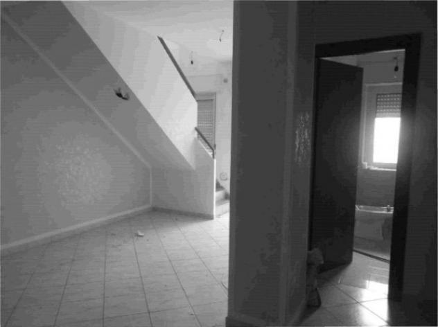Immobile in asta di 119 m², box auto in vendita a Campagna - Foto 2