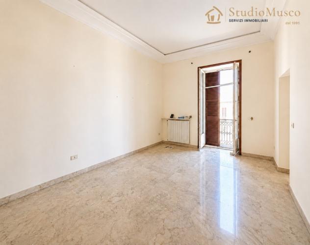 APPARTAMENTO di 10 vani e di 186 mq (NAPOLI) rif. NAVOGB - Foto 12