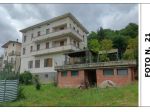 Immobile in asta di 797 m² con più di 5 locali e box auto in vendita a Perugia