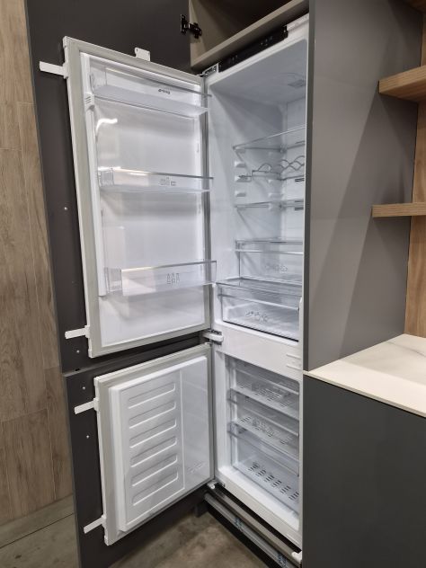 CUCINA CON ISOLA DA ESPOSIZIONE MENTA C2 - 4790 - RINNOVO MOSTRA - Foto 7