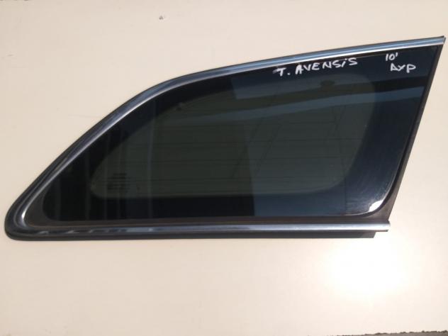 VETRO FISSO POSTERIORE DX TOYOTA Avensis Berlina 3° Serie (0918)
