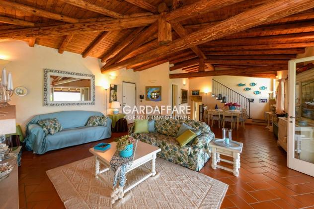 VILLA ESCLUSIVA VISTA LAGO MOZZAFIATO CON PISCINA PRIVATA A MANERBA DEL GARDA - Foto 13