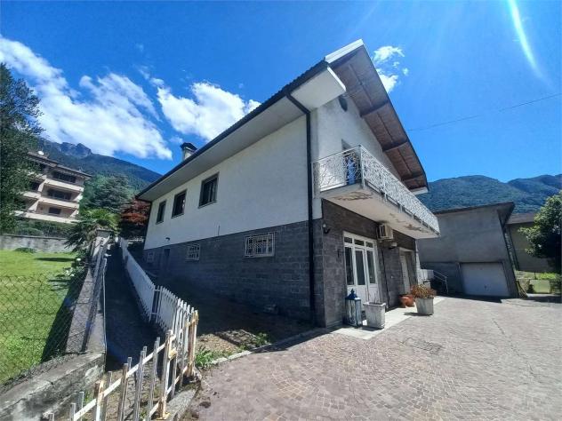 V000550 - VILLA CON 2 APPARTAMENTI GIARDINO E GARAGE - Foto 8