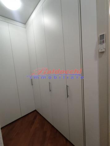 FANO CENTRO STORICO - ELEGANTE APPARTAMENTO CON 2 CAMERE MATRIMONIALI E DOPPIO GARAGE - Foto 18