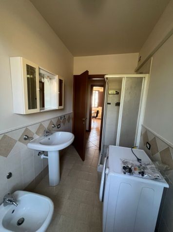 bellissimo bilocale arredato con posto auto - Foto 6
