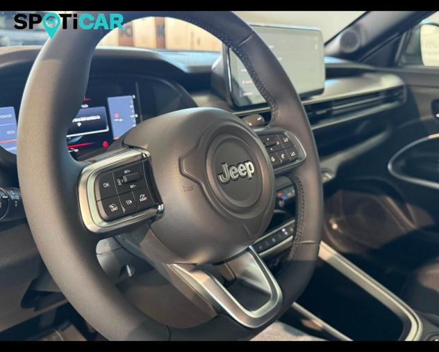 Jeep Avenger 1.2 turbo e-hybrid mhev Summit fwd 110cv edct6 - Foto 8