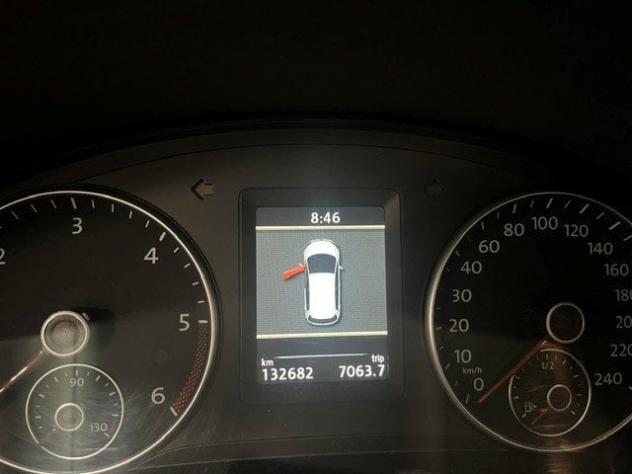 Volkswagen Touran 2.0 TDI Highline DSG - Foto 10
