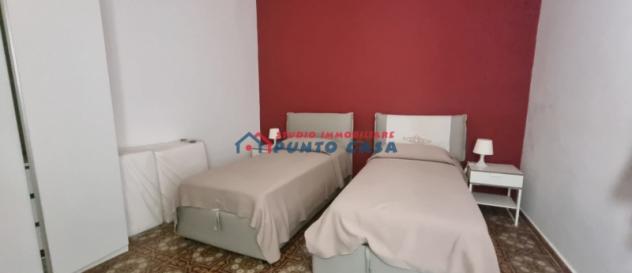 CENTRO STORICO - Pressi Piazzetta Cuba - N° 2 appartamenti in uno – 2° e ultimo p. s/a – 90 mq ca. – 5 vani + acc. Ottime condizioni, ben rifiniti. E - Foto 8