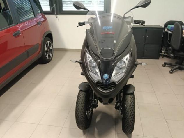 PIAGGIO MP3 300 HPE DEEP BLACK E5 ABS KM 9 !!!!!! rif. 23765514 - Foto 2