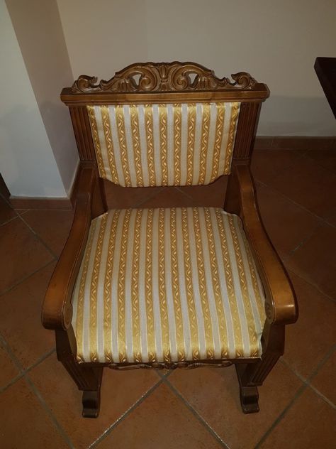 Poltroncina d'epoca