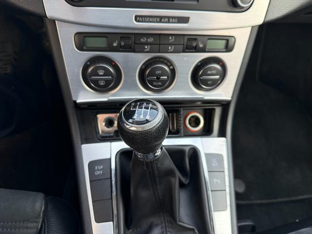 Volkswagen Passat 2.0 TDI DPF Var. Highline MOTORE NUOVO - Foto 10