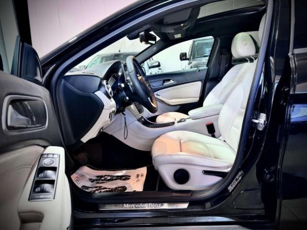 Mercedes-Benz GLA 200 d 136CV Executive Tetto Apribile - Foto 10