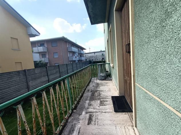 VILLA Indipendente da ristrutturare con Ben Oltre 1000 mq. di Giardino - Foto 14
