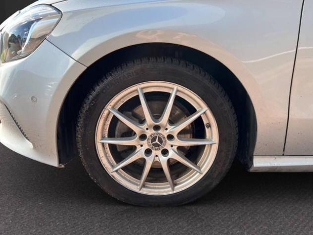 MERCEDES-BENZ A 180 Sport rif. 23938274 - Foto 9