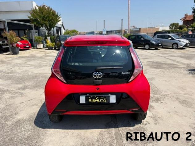 TOYOTA Aygo 1.0 VVT-i 69 CV 3 porte x-clusiv rif. 23944490 - Foto 4