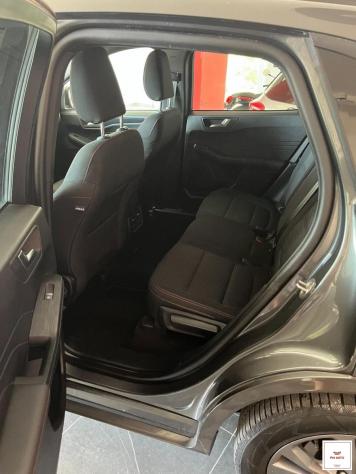 FORD - Kuga - 1.5 TDCI 120 CV S&S 2WD ST-Line - Foto 9