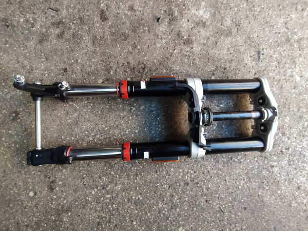 forcella completa husquarna svartpilen 125 2021
