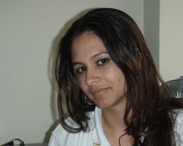 Donna di Civitacampomarano, 33 anni.  Fisico Normale Tel: