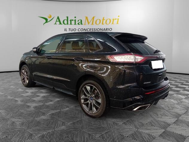 Ford Edge 2.0 TDCi 210cv S&S AWD Pshift ST-Line - Foto 3