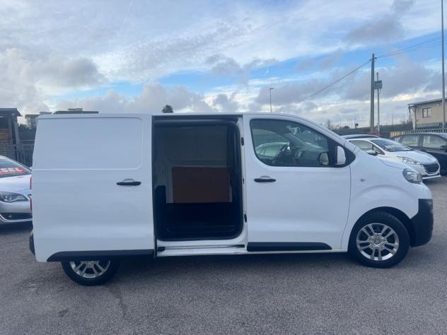 Peugeot Expert BlueHDi 120 Passo medio con porta laterale - Foto 5