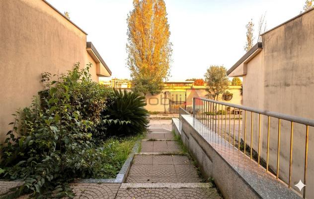 Carugate zona Don Bosco - villa a schiera con box Euro 298.000,00 - Foto 3