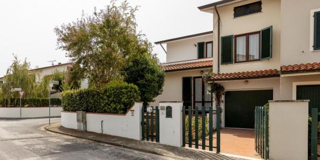 Villetta bifamiliare in vendita a Migliarino - Vecchiano 156 mq Rif: 1432198