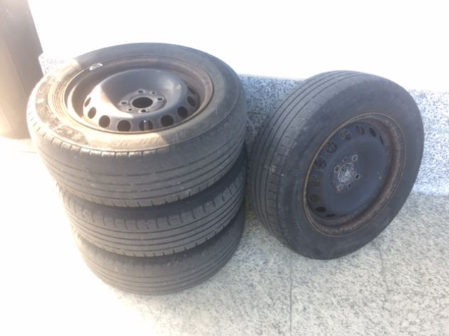 RUOTE / Cerchi e Gomme 185 / 65 / R 14 86 T FIAT PANDA 2 serie ( 169 )