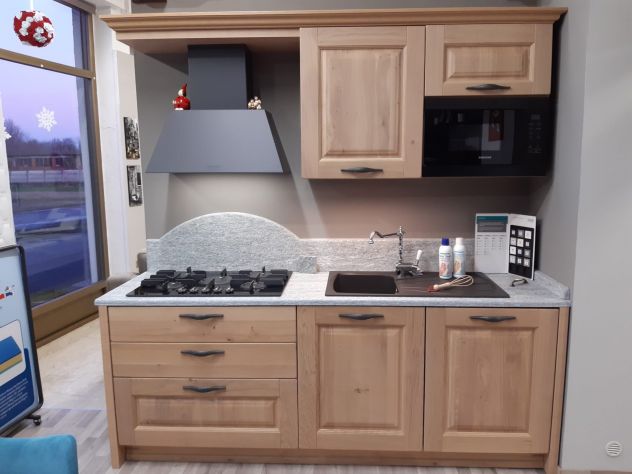 Cucina NUOVA in rovere naturale piano in pietra
