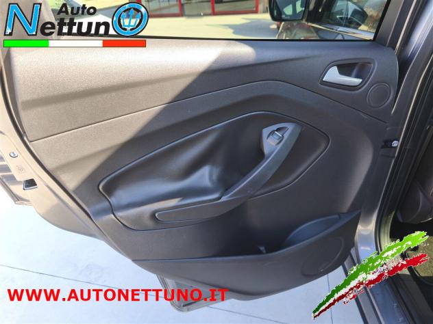 Ford Kuga 2.0 TDCI 140 CV 4WD Powershift - Foto 10