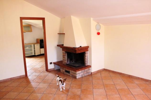 Orvieto (La Svolta) - Vendesi appartamento mansardato con garage e balconi. - Foto 2