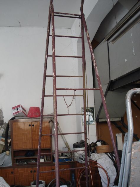 SCALA IN FERRO ALTEZZA METRI 3,30 COSTRUITA DA UN'ARTIGIANO FABBRO SU MISURA. - Foto 10