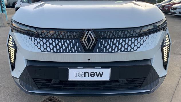 Renault Scénic E-Tech Iconic long range 220cv - Foto 6